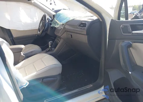 2018 Volkswagen Tiguan 2.0T Sel Premium z USA, uszkodzony, nr VIN 3VV5B7AX9JM120092